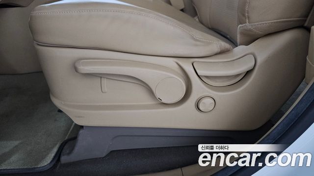 Kia Carnival 9-Seater Luxury 2020 — фото 33