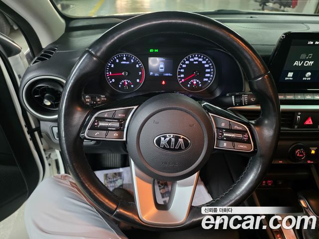 Kia K3 Luxury 2019 — фото 8