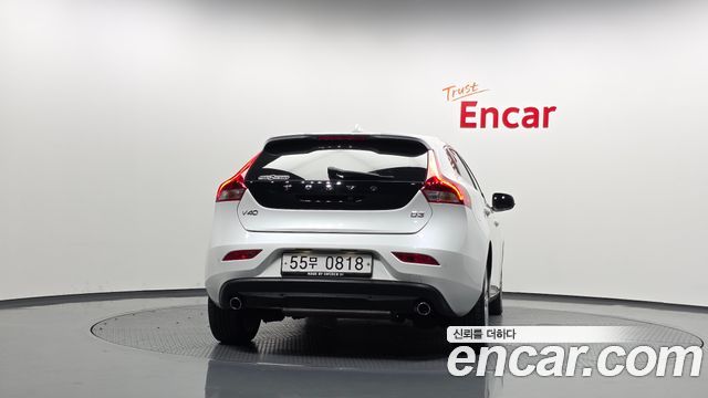 Volvo V40 D3 2nd 2016 — фото 4