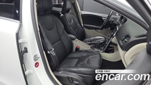 Volvo V40 D3 2nd 2016 — фото 26
