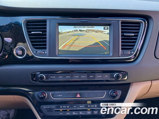 Kia Carnival 9-seater Hi-Limousine Prestige 2017 — фото 8