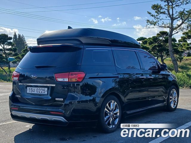 Kia Carnival 9-seater Hi-Limousine Prestige 2017 — фото 21