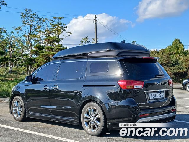 Kia Carnival 9-seater Hi-Limousine Prestige 2017 — фото 22