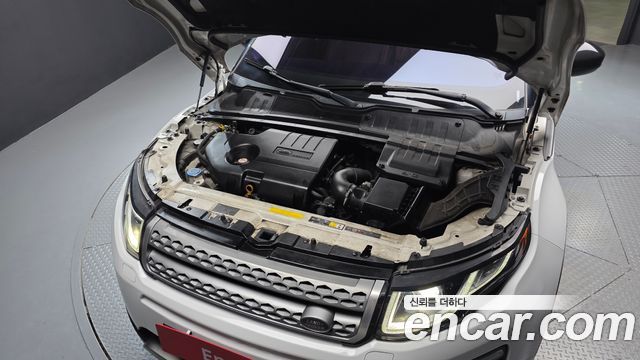 Land Rover Range Rover Evoque 2.0 TD4 SE 2017 — фото 6