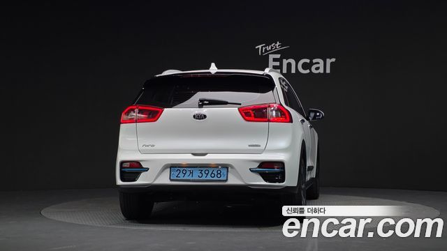 Kia Niro EV Noblesse 2019 — фото 4