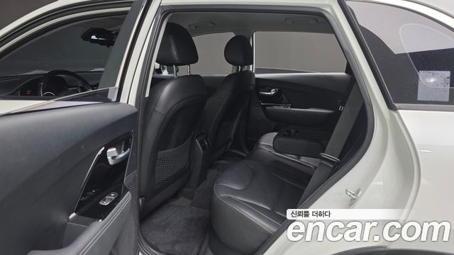 Kia Niro EV Noblesse 2019 — фото 16