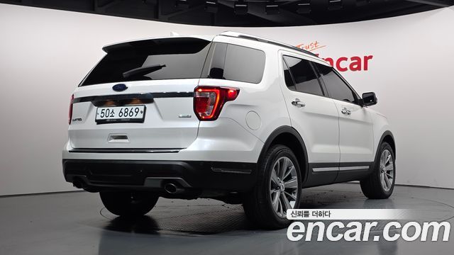 Ford Explorer 2.3 Limited 4WD 5th 2018 — фото 2