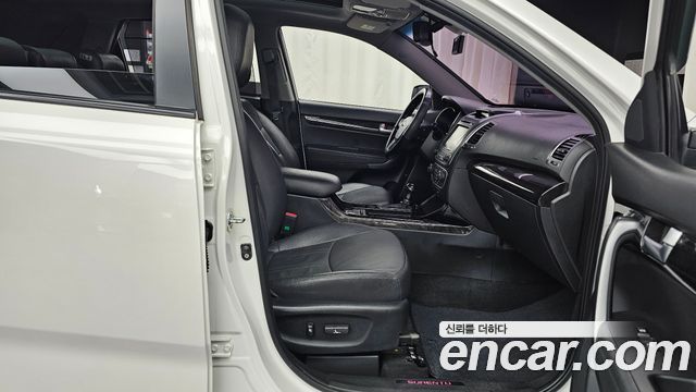 Kia Sorento R Diesel 2.0 2WD Limited 2013 — фото 11