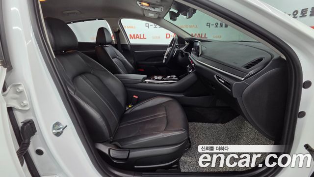 Hyundai Sonata (DN8) 2.0 Premium Family 2020 — фото 15