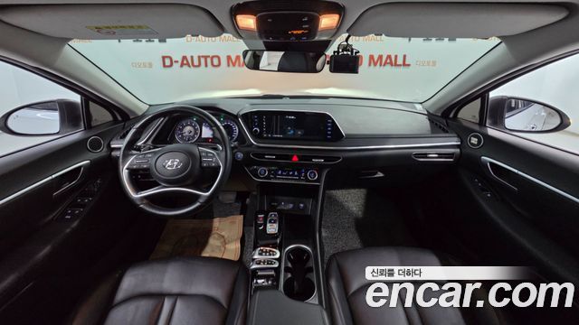 Hyundai Sonata (DN8) 2.0 Premium Family 2020 — фото 16