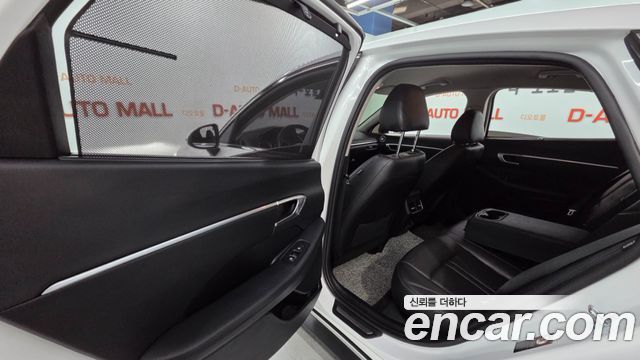 Hyundai Sonata (DN8) 2.0 Premium Family 2020 — фото 19