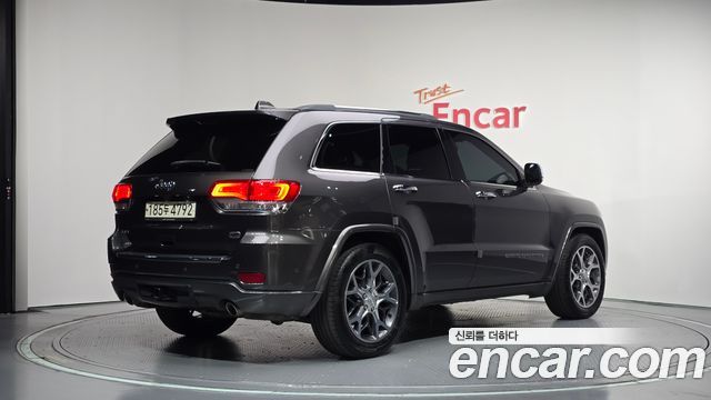 Jeep Grand Cherokee 3.6 Overland WK2 2019 — фото 2