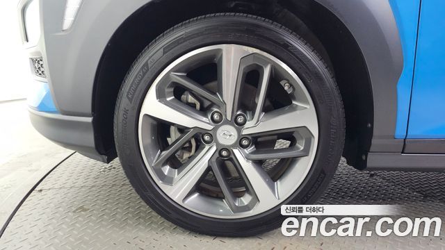 Hyundai Kona 1.6 Turbo 2WD Premium 2018 — фото 5