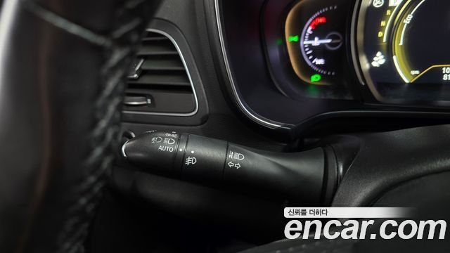 Renault Korea QM6 Gasoline 2WD RE Signature 2019 — фото 33