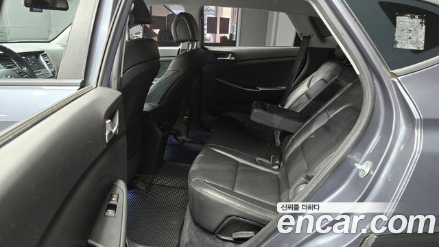 Hyundai Tucson Diesel 2.0 2WD Premium 2018 — фото 12
