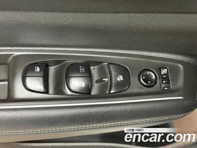 Renault Korea QM6 2.0 LPe RE Signature 2WD 2020 — фото 18