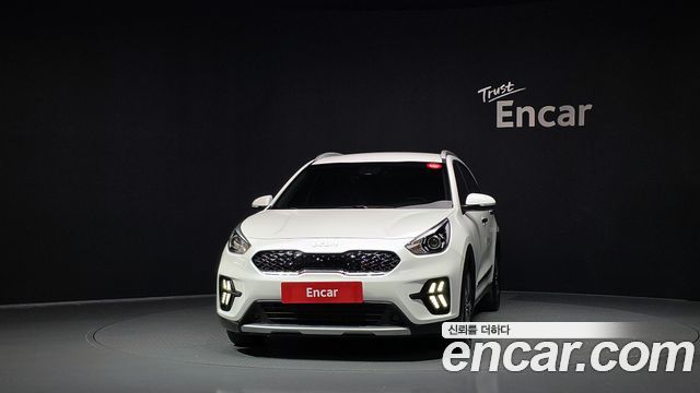 Kia Niro 1.6 HEV Prestige 2022 — фото 3