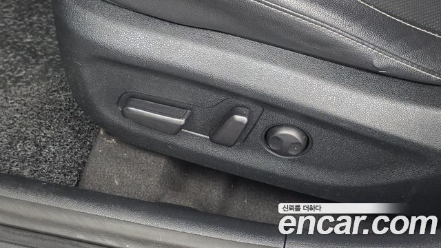 Kia Niro 1.6 HEV Prestige 2022 — фото 17