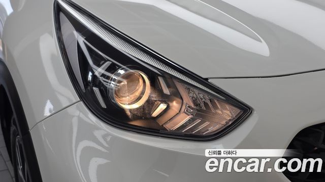 Kia Niro 1.6 HEV Prestige 2022 — фото 22