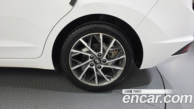 Hyundai Avante (AD) 1.6 Style 2019 — фото 21