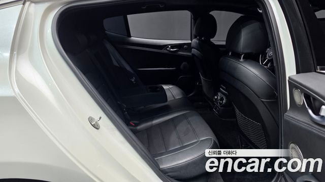 Kia Stinger 3.3 Turbo AWD GT 2018 — фото 12