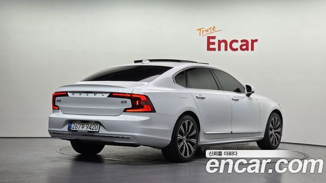 Volvo S90 B5 Ultimate Bright 2023 — фото 2