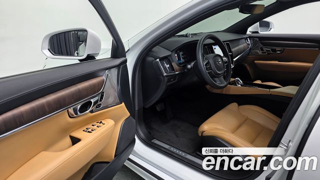 Volvo S90 B5 Ultimate Bright 2023 — фото 13