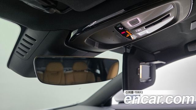 Volvo S90 B5 Ultimate Bright 2023 — фото 18