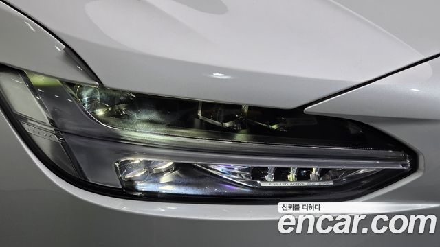 Volvo S90 B5 Ultimate Bright 2023 — фото 22