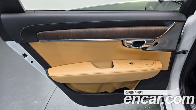 Volvo S90 B5 Ultimate Bright 2023 — фото 25