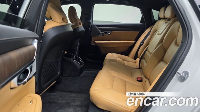 Volvo S90 B5 Ultimate Bright 2023 — фото 26