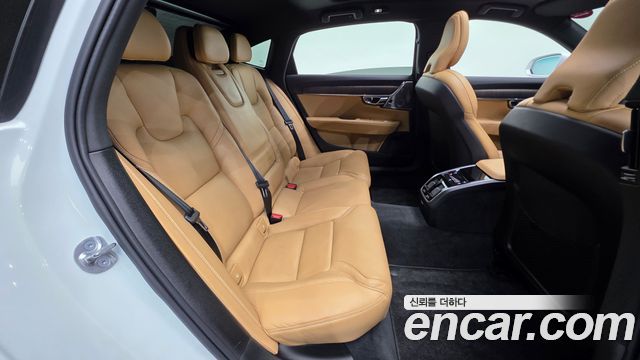 Volvo S90 B5 Ultimate Bright 2023 — фото 31