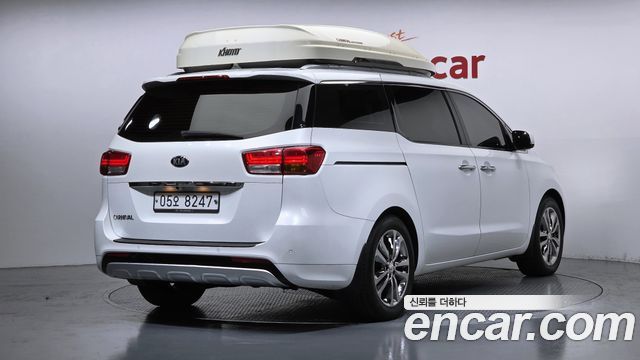 Kia Carnival 9-seater Noblesse 2018 — фото 2