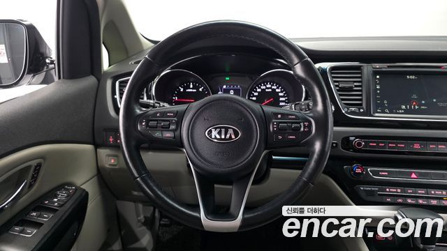 Kia Carnival 9-seater Noblesse 2018 — фото 13