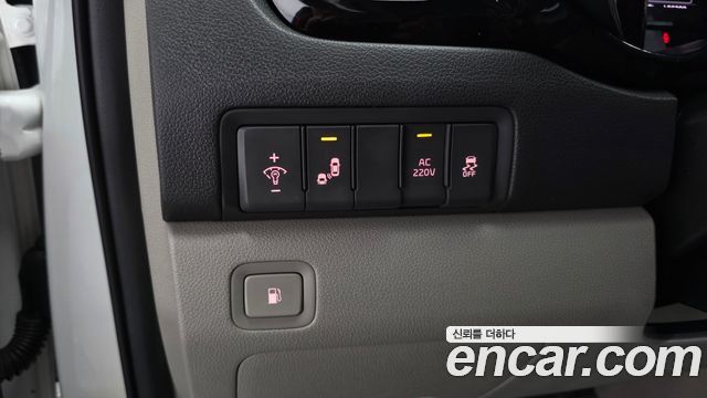 Kia Carnival 9-seater Noblesse 2018 — фото 20