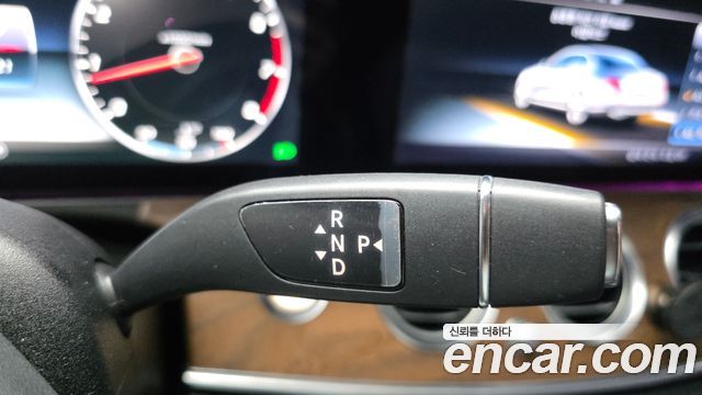 Mercedes-Benz E-Class (W213) E300 4MATIC EX Intelligent Drive 2017 — фото 9