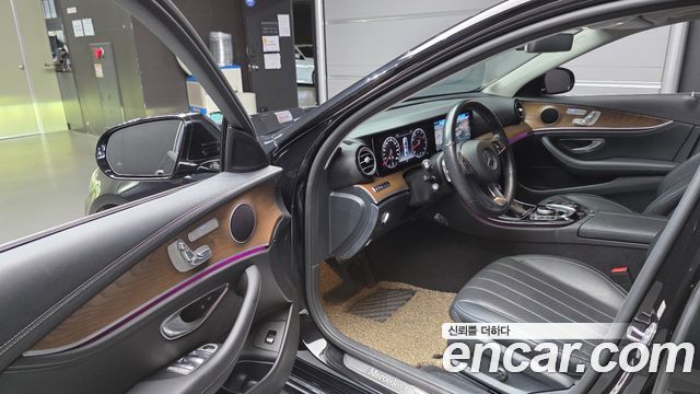 Mercedes-Benz E-Class (W213) E300 4MATIC EX Intelligent Drive 2017 — фото 10