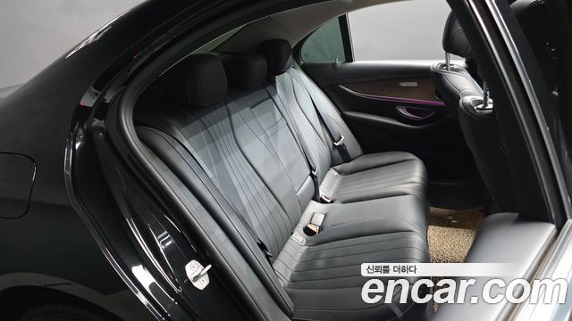 Mercedes-Benz E-Class (W213) E300 4MATIC EX Intelligent Drive 2017 — фото 12