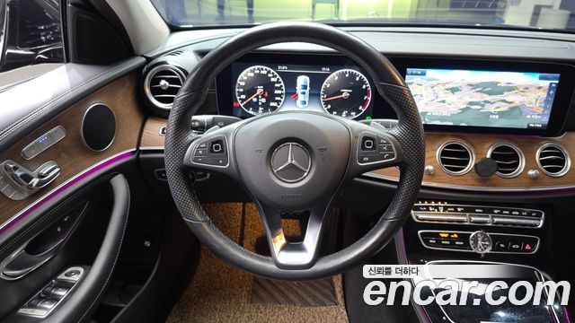 Mercedes-Benz E-Class (W213) E300 4MATIC EX Intelligent Drive 2017 — фото 13