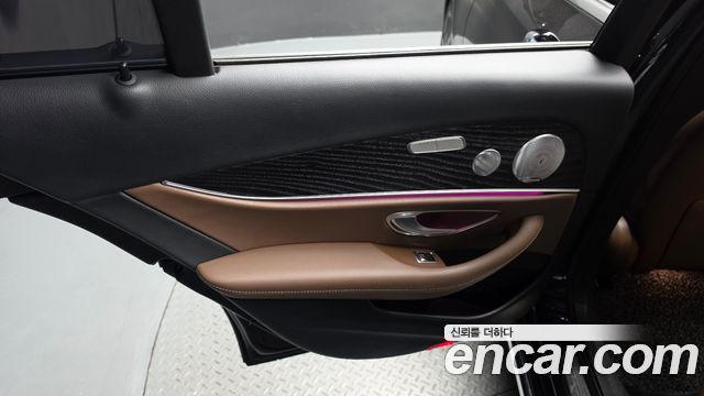 Mercedes-Benz E-Class (W213) E300 4MATIC Avnatgarde 2019 — фото 25