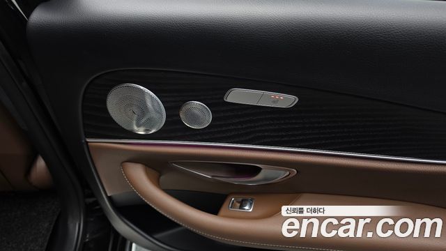 Mercedes-Benz E-Class (W213) E300 4MATIC Avnatgarde 2019 — фото 33