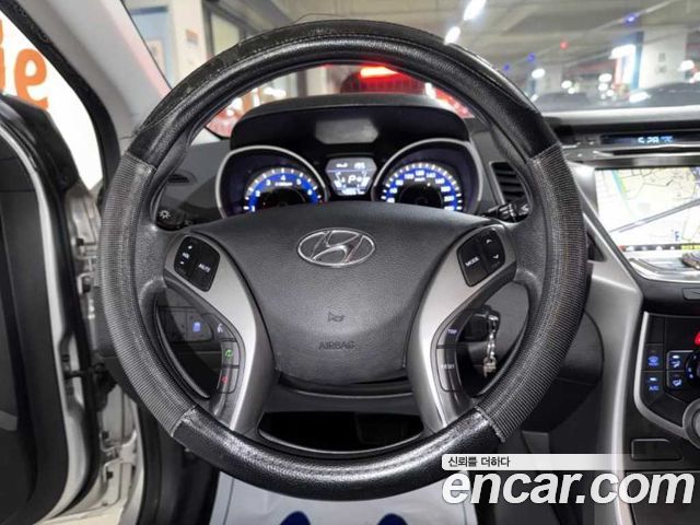 Hyundai Avante 1.6 GDi Style 2014 — фото 9