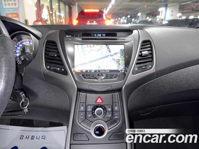 Hyundai Avante 1.6 GDi Style 2014 — фото 16