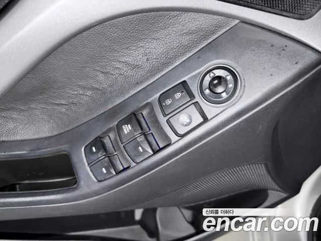 Hyundai Avante 1.6 GDi Style 2014 — фото 18