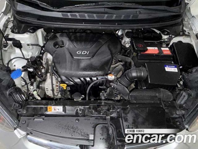 Hyundai Avante 1.6 GDi Style 2014 — фото 21