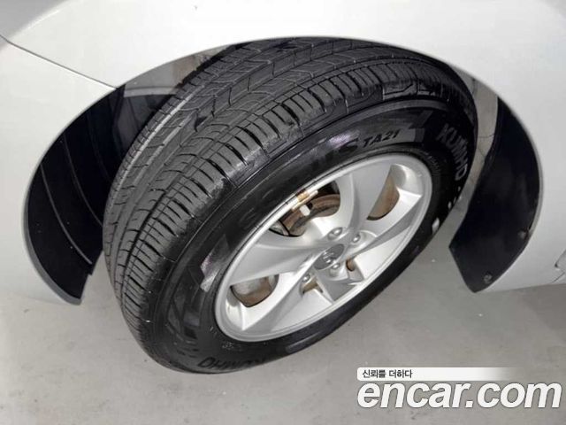 Hyundai Avante 1.6 GDi Style 2014 — фото 22
