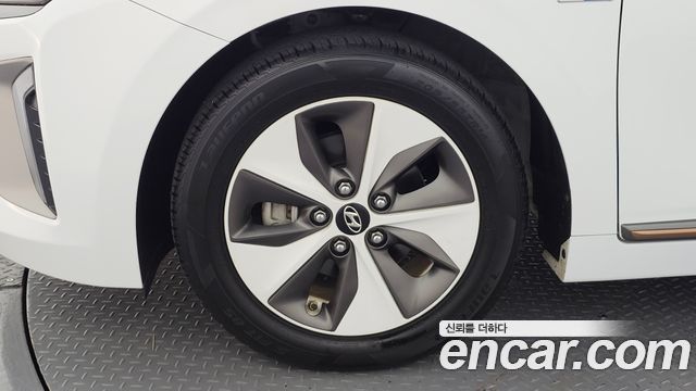 Hyundai Ioniq Electric N 2017 — фото 5