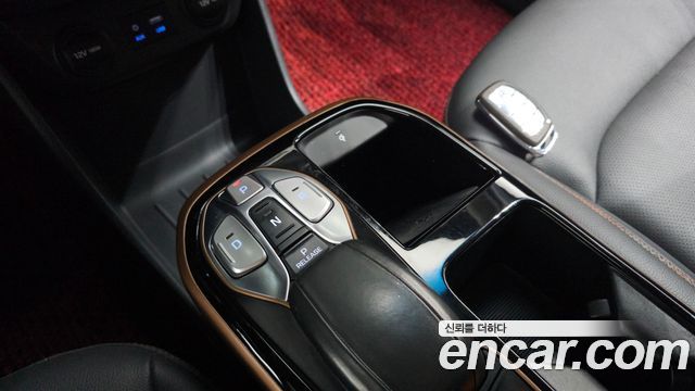 Hyundai Ioniq Electric N 2017 — фото 9