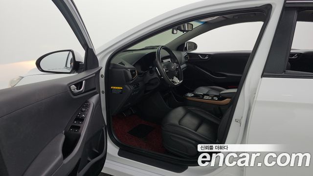 Hyundai Ioniq Electric N 2017 — фото 10