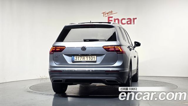 Volkswagen Tiguan Allspace 2.0 TDI Prestige 2020 — фото 4